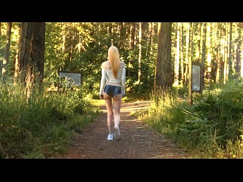 ❤️ Krásna žena sa pohybuje pomaly, nie nahé video Porno vk na nás sk.sexarxiv.ru