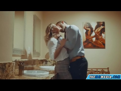 ❤️ Keď vás prsnatá blondínka zvádza na verejných toaletách Porno vk na nás sk.sexarxiv.ru